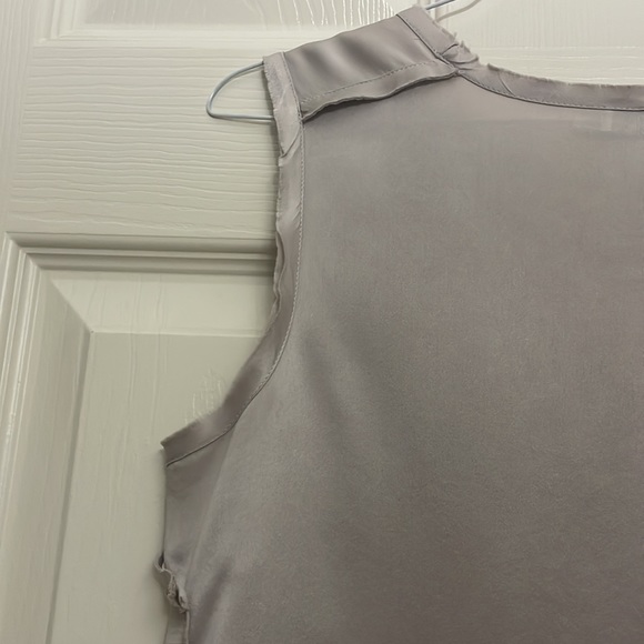 100% silk Vince Hi low tank - Picture 7 of 7